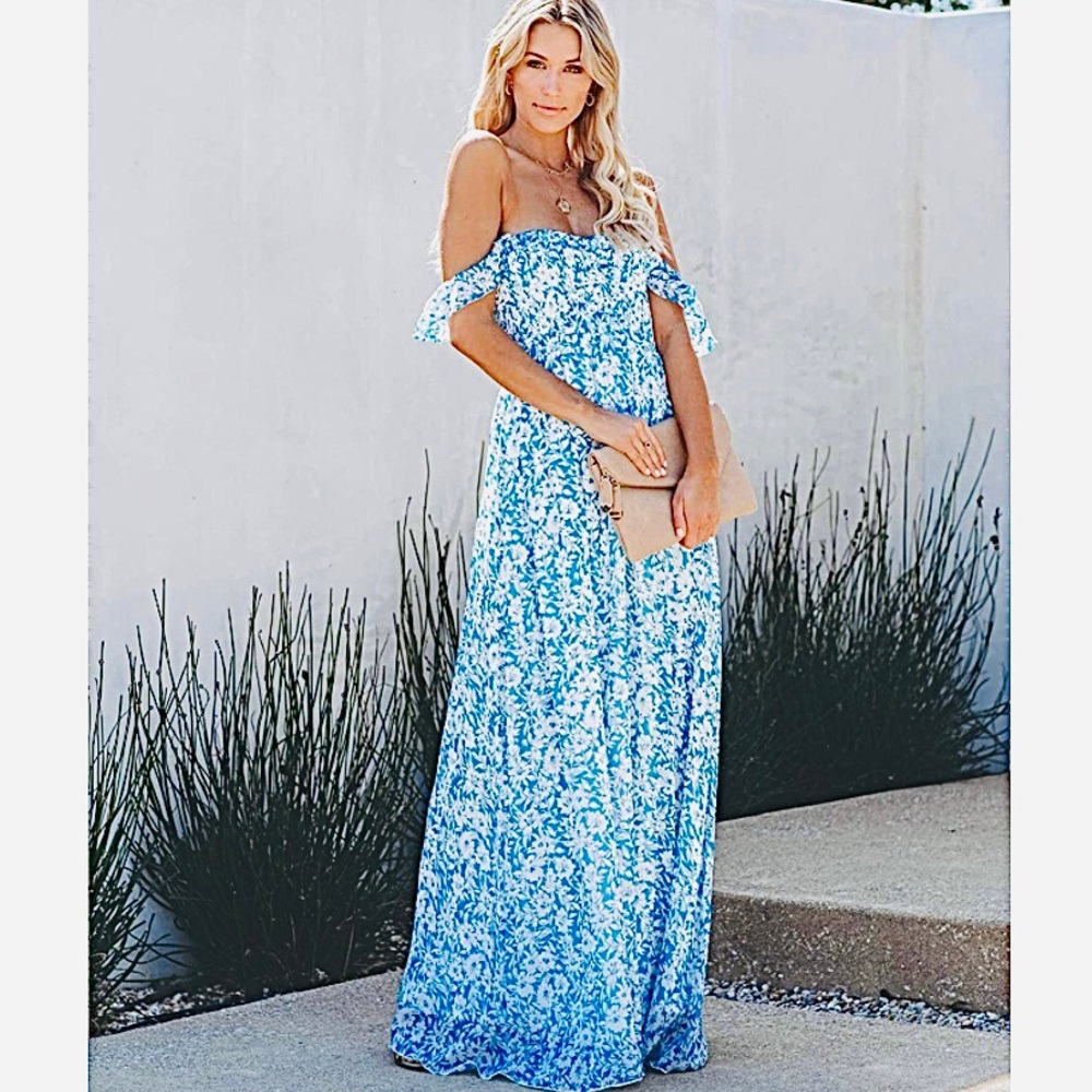 ✨NWT Floral Off Shoulder Maxi Dress✨